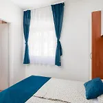 Magnolia Center Makarska