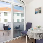 Magnolia Center Apartment Makarska