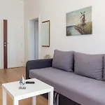 Magnolia Center Apartment *