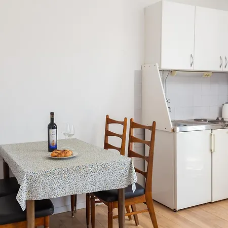 Magnolia Center Makarska