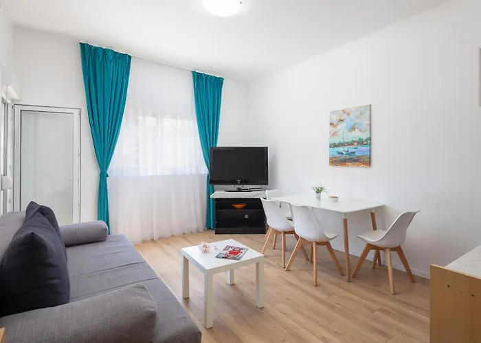 Magnolia Center Апартаменти *