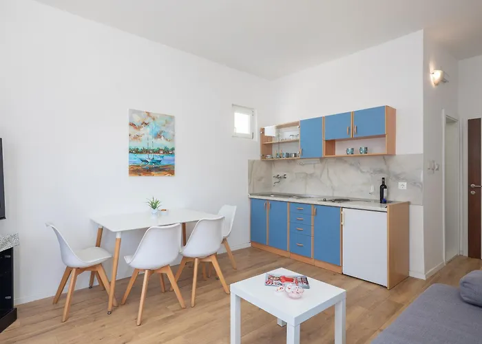 Magnolia Center Апартаменти *