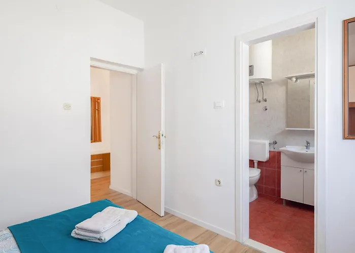 Magnolia Center Makarska